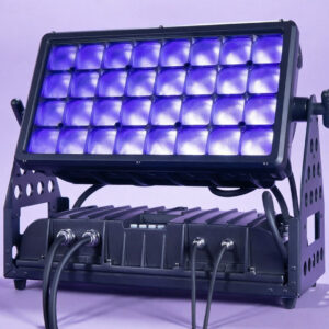 Radiant 3240 RGBW Wall Washer